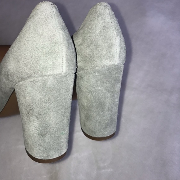 Banana Republic Chunky Heel - Picture 4 of 7